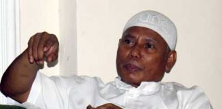 Terima Bantuan Masker, Bupati Sukiman Klarifikasi Masjid Dikosongkan