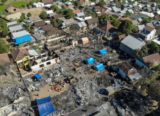 Puluhan Rumah di Desa Ntonggu Bima Terbakar
