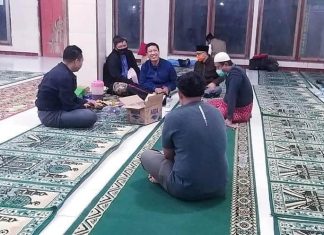 Berkunjung Ke Bima, Gubernur Menginap di Masjid