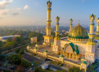 Sholat Idul Adha Dari Masjid Raya Hubbul Wathan Islamic Center Mataram