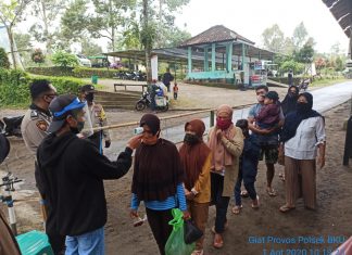 Terapkan Protokol Covid 19, Petugas Sambangi Tempat Wisata