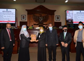 Disetujui, Dua Raperda Jadi Perda