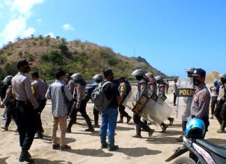 Masyarakat Dipersilahkan Tempuh Jalur Hukum