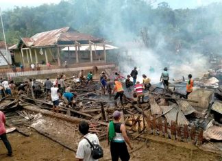 Ratusan Rumah di Baturotok Terbakar