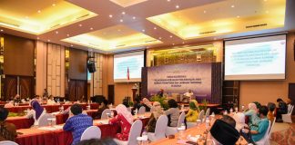 Benteng Keluarga Lahirkan Anak Sholeh