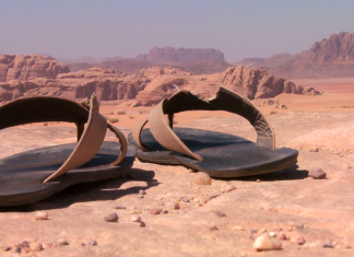 Gubernur Sandalan dan Sandal Jepit Gandhi (Respons Sederhana Kepada Kekaguman Rusdianto Samawa)