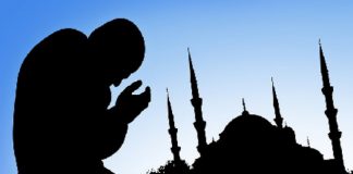 Berdoa Tapi Tak Mengubah Watak dan Perilaku