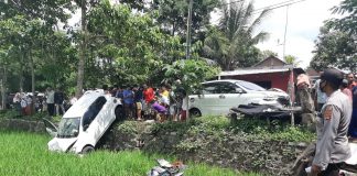 Diseruduk Datsun Go, Pengendara Motor Tewas