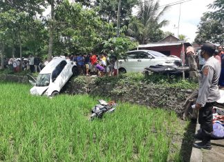 Diseruduk Datsun Go, Pengendara Motor Tewas