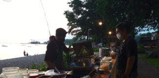 Senja di Batas Kuliner Aruna