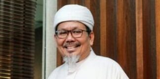 Viral! Sebut Ustadz Tengku Zulkarnain Perusuh Bangsa di Medsos, Notaris di Mataram Minta Maaf