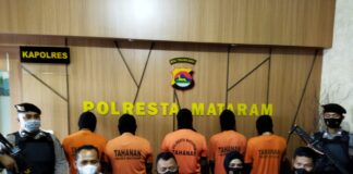 Lewat CCTV, Kelompok Rembiga Pantau Pembeli