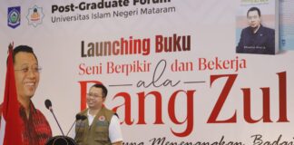 Gubernur : Puji dan Kritik Harus Diterima