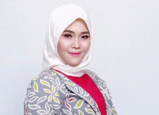 Husna Fatayati SSi MSos: Broadcasting is My Life