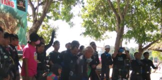 Bersih Pantai demi Wisata Bahari