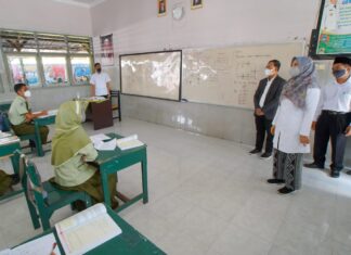 Sekolah, Inspirasi bagi Masyarakat