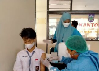 945 Siswa SMA/SMK Divaksin