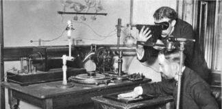 1895 : Wilhelm Rontgen Temukan Sinar X