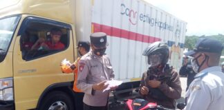 Pelabuhan Lembar Ketatkan Prokes, Logistik Masih Normal