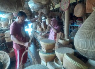 Geliat Usaha Kerajinan Gunungsari di Musim Pandemi