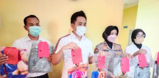 Ditinggal Istri ke Malaysia, Anak Jadi Korban