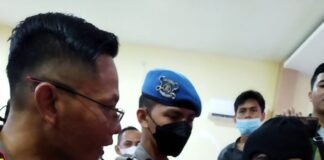 Kenal di Rinjani, Masuk Penjara Bersama