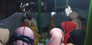 Makam Loang Baloq Ramai Diziarahi