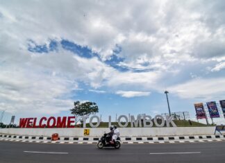 Pembalap MotoGP Membuat Lombok Makin Mendunia