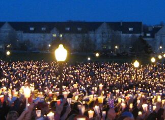 2007: Pembantaian Virginia Tech, 32 Tewas