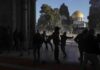 Bentrok di Masjid Al Aqsa Berlanjut, Israel Kembali Kerahkan Pasukan