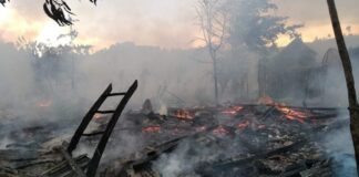 Kebakaran di Nitu Bima, Lima Rumah Warga Ludes Dilalap Api