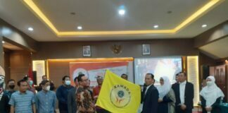 Sah! Yusron Saudi Resmi Jadi Ketua Kamada NTB 2022-2025