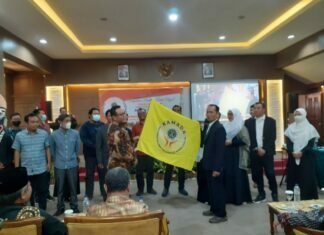 Sah! Yusron Saudi Resmi Jadi Ketua Kamada NTB 2022-2025