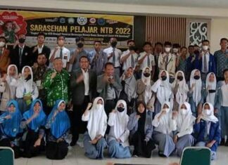IKA SMANSABAYA Sukses Gelar Sarasehan Pelajar NTB 2022