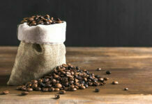 Sering Terjadi di Musim Hujan, Begini Cara Hilangkan Bau Apek Karena Lembab