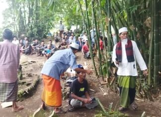 Ratusan Warga Iringi Pemakaman Korban Gempa Turki