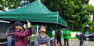 BMKG dan Masyarakat Pantau Gerhana Matahari Hibrida