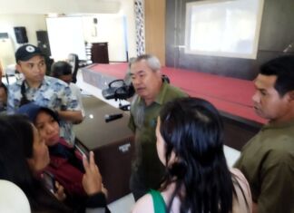 Tak lulus Zonasi, Orang Tua Siswa Datangi Dikbud NTB