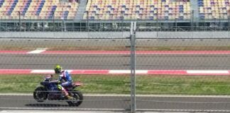 Pembalap Lakukan Sesi Latihan