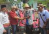 Peduli Kaum Tani Lombok Timur, Rachmat Hidayat Sumbangkan belasan Hand Traktor Merah untuk Kelompok Tani Lombok