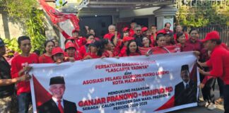 Ratusan Pedagang Canang Lascarya Yadya dan APEM Mataram Gelar Happening Art Dukung Ganjar Mahfud