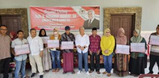 Lagi Rachmat Hidayat Gelontorkan Bantuan Hibah Kewirausahaan Rp 800 Juta untuk Warga Lombok Barat