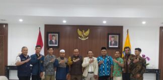 Pj Gubernur NTB Apresiasi Anugerah Guru dan Alumni Inspiratif IKA SMANSABAYA Awards 2023
