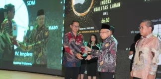Jadi Kadis Peraih Anugerah Green Leadership dari Kementerian LHK, Ini Kata Julmansyah !