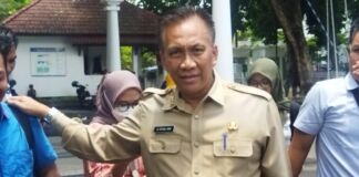 Beras Sentuh 18 Ribu, Stok Lebaram Aman