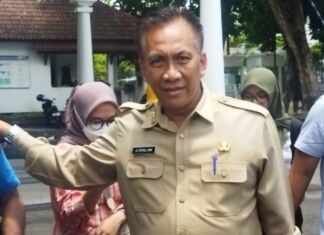 Beras Sentuh 18 Ribu, Stok Lebaram Aman