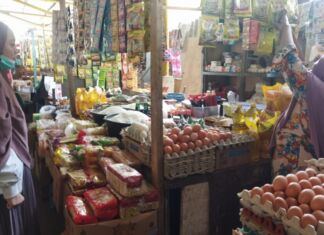 Harga Telur Merangkak Naik