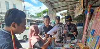 Pedagang Diminta Jual Petasan Sesuai Ketentuan