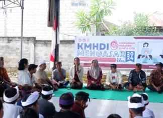 Peduli Pendidikan di NTB, Organisasi Mahasiswa Hindu Canangkan Program KMHDI Mengajar