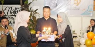 HUT ke-52 Bang Zul “Idola Kita Semua” Dirayakan Sahabat dan Anak Yatim Para PKL